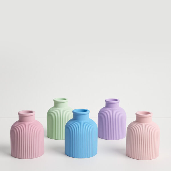 Ribbed Grace Vase