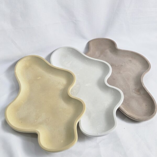 Free-Form Statement Tray